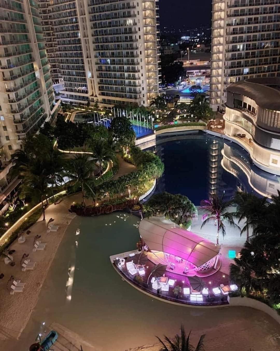 Azure Urban Resort Staycation Маніла Екстер'єр фото